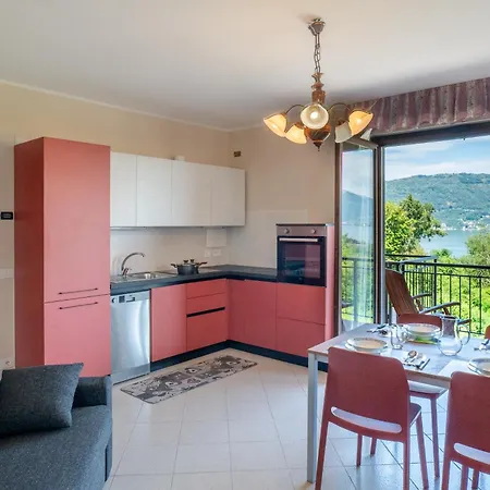 Grazia - Bilocale Con Vista E Giardino Baveno