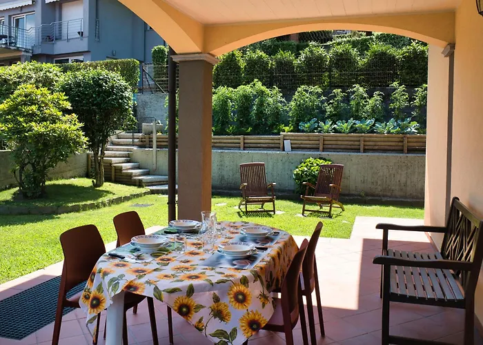 Grazia - Bilocale Con Vista E Giardino Baveno